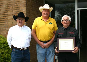 Champion Bull Consigner